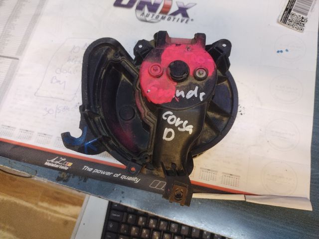 bontott FIAT GRANDE PUNTO Fűtőmotor (Klímás)