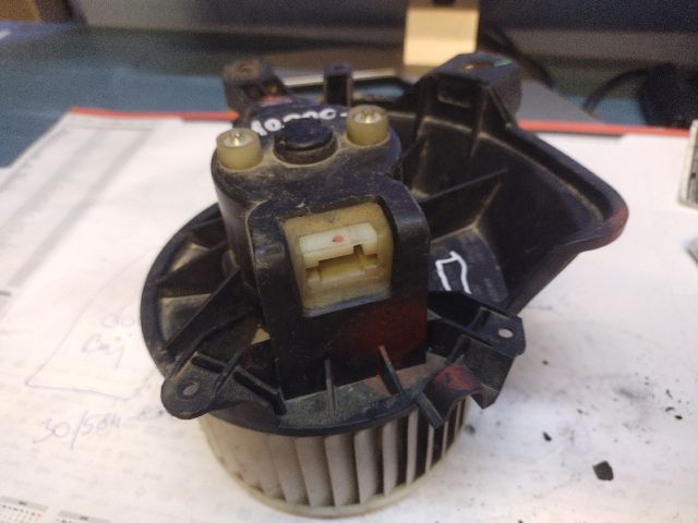 bontott FIAT GRANDE PUNTO Fűtőmotor (Klímás)