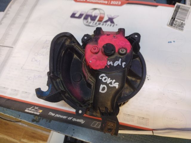 bontott FIAT GRANDE PUNTO Fűtőmotor (Klímás)