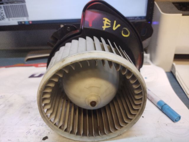 bontott FIAT GRANDE PUNTO Fűtőmotor (Klímás)