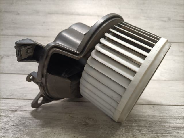 bontott FIAT GRANDE PUNTO Fűtőmotor (Nem klímás)