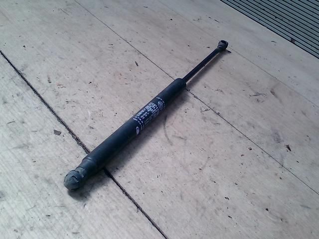 bontott FIAT GRANDE PUNTO Gázrugós Kitámasztó Teleszkóp Csomagtérajtó (Pozíciófüggetlen)