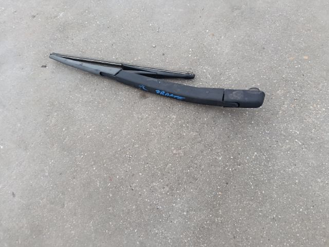 bontott FIAT GRANDE PUNTO Hátsó Ablaktörlő Kar