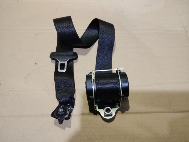 bontott FIAT GRANDE PUNTO Hátsó középső Biztonsági Öv Csat