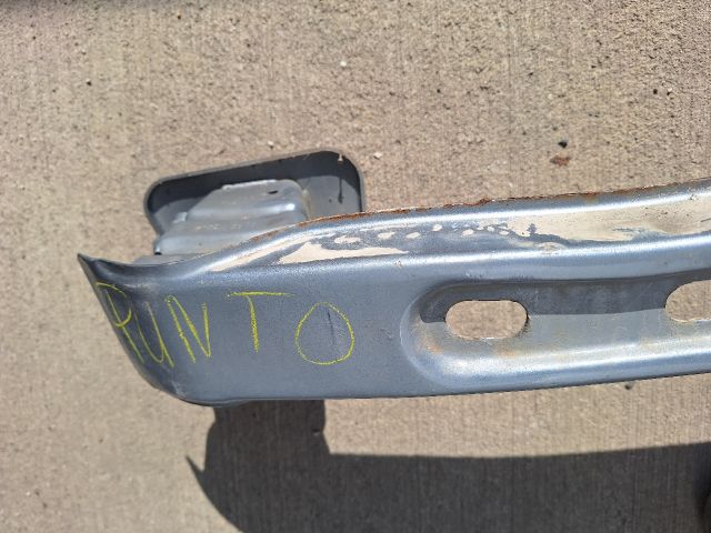 bontott FIAT GRANDE PUNTO Hátsó Lökhárító Merevítő (Fém)