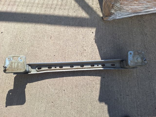 bontott FIAT GRANDE PUNTO Hátsó Lökhárító Merevítő (Fém)