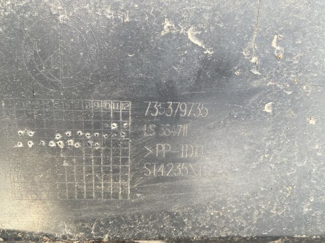 bontott FIAT GRANDE PUNTO Hátsó Lökhárító (Részeivel)