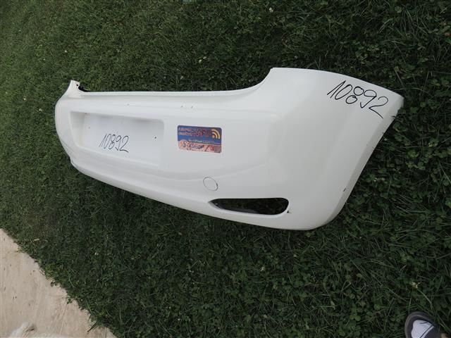 bontott FIAT GRANDE PUNTO Hátsó Lökhárító (Üresen)