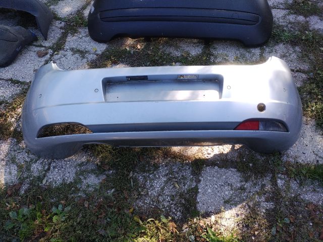 bontott FIAT GRANDE PUNTO Hátsó Lökhárító (Üresen)