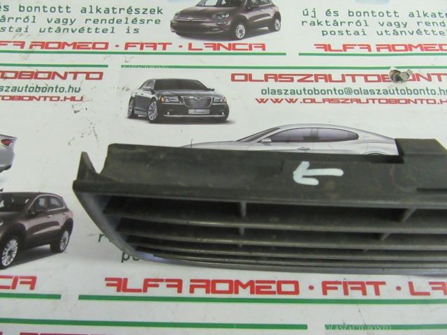bontott FIAT GRANDE PUNTO Hűtőrács