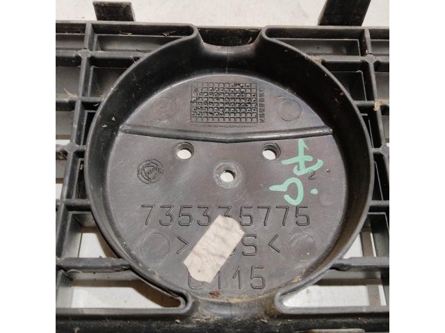 bontott FIAT GRANDE PUNTO Hűtőrács