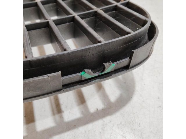 bontott FIAT GRANDE PUNTO Hűtőrács