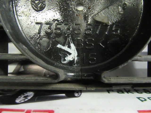 bontott FIAT GRANDE PUNTO Hűtőrács