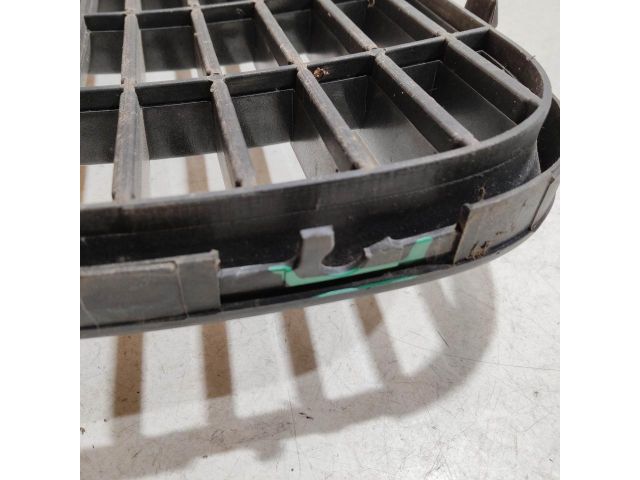 bontott FIAT GRANDE PUNTO Hűtőrács