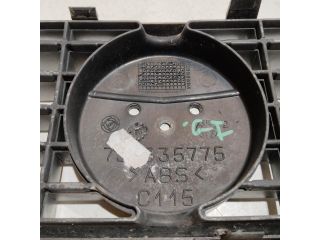 bontott FIAT GRANDE PUNTO Hűtőrács