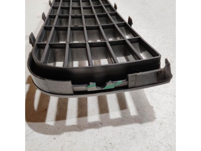 bontott FIAT GRANDE PUNTO Hűtőrács