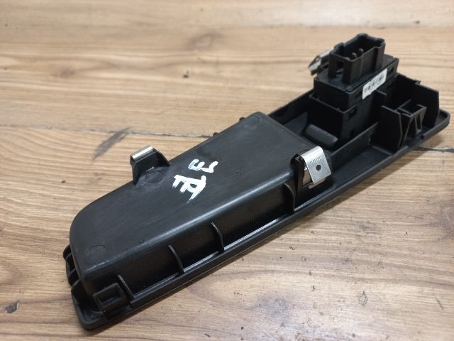 bontott FIAT GRANDE PUNTO Jobb első Ablakemelő Kapcsoló