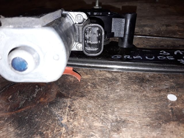 bontott FIAT GRANDE PUNTO Jobb első Ablakemelő Szerkezet (Elektromos)