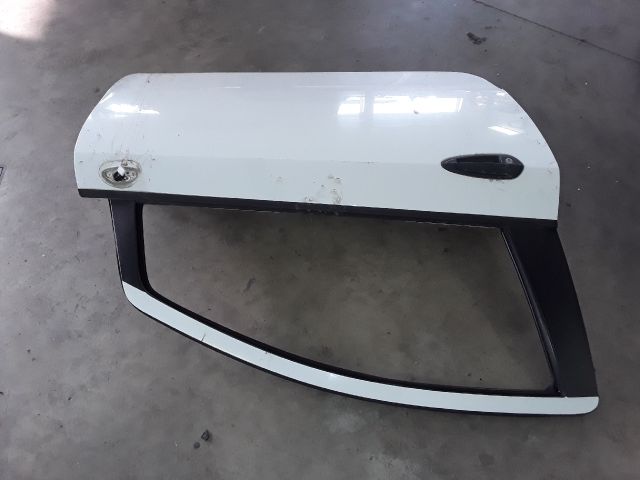 bontott FIAT GRANDE PUNTO Jobb első Ajtó (Üres lemez)