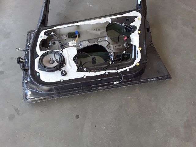 bontott FIAT GRANDE PUNTO Jobb első Ajtó (Üres lemez)