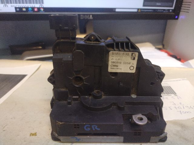 bontott FIAT GRANDE PUNTO Jobb első Ajtózár