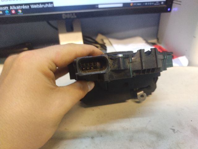 bontott FIAT GRANDE PUNTO Jobb első Ajtózár