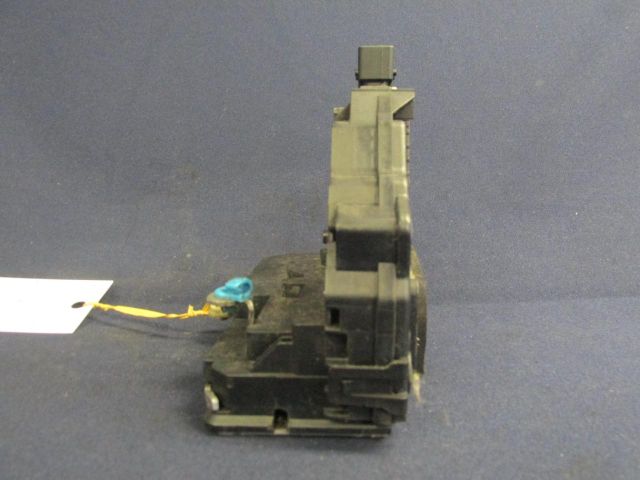 bontott FIAT GRANDE PUNTO Jobb első Ajtózár