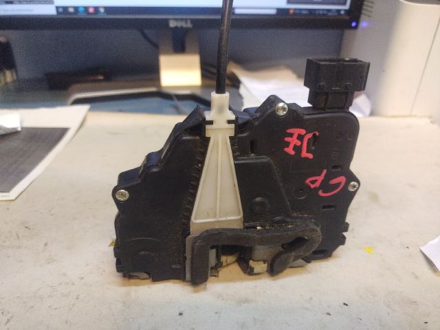 bontott FIAT GRANDE PUNTO Jobb első Ajtózár