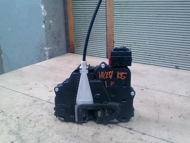 bontott FIAT GRANDE PUNTO Jobb első Ajtózár