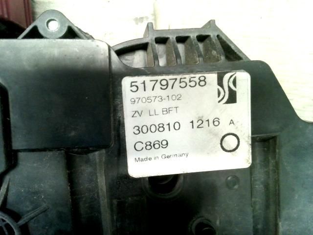 bontott FIAT GRANDE PUNTO Jobb első Ajtózár