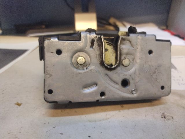 bontott FIAT GRANDE PUNTO Jobb első Ajtózár