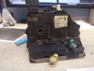 bontott FIAT GRANDE PUNTO Jobb első Ajtózár