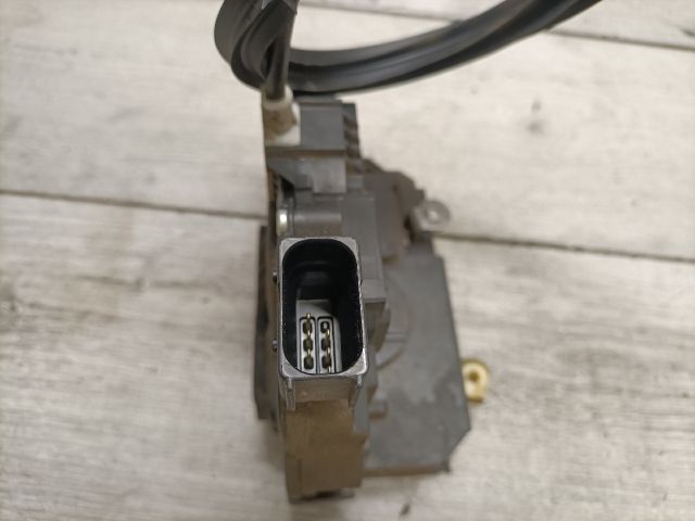 bontott FIAT GRANDE PUNTO Jobb első Ajtózár