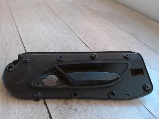 bontott FIAT GRANDE PUNTO Jobb első Belső Kilincs