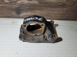 bontott FIAT GRANDE PUNTO Jobb első Féltengely Tartó