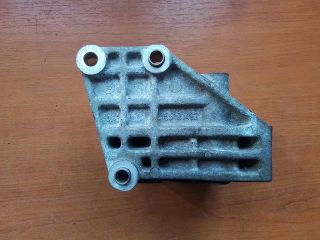 bontott FIAT GRANDE PUNTO Jobb első Féltengely Tartó