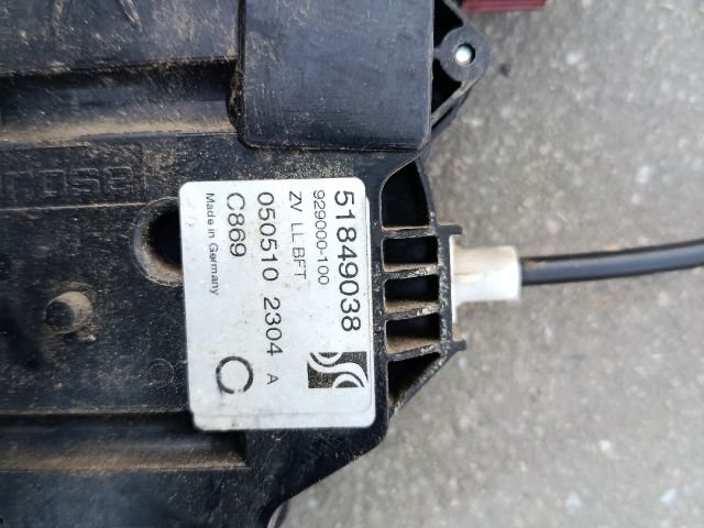 bontott FIAT GRANDE PUNTO Jobb első Központizár Motor