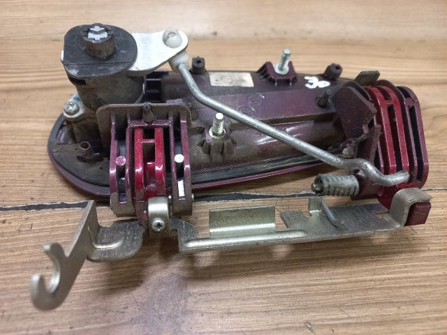 bontott FIAT GRANDE PUNTO Jobb első Külső Kilincs