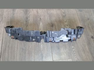 bontott FIAT GRANDE PUNTO Jobb első Oldal Lökhárító Tartó (Műanyag)