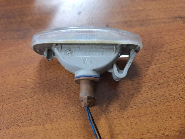 bontott FIAT GRANDE PUNTO Jobb első Sárvédő Irányjelző