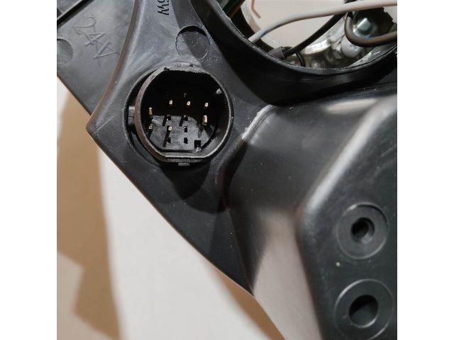 bontott FIAT GRANDE PUNTO Jobb Fényszóró