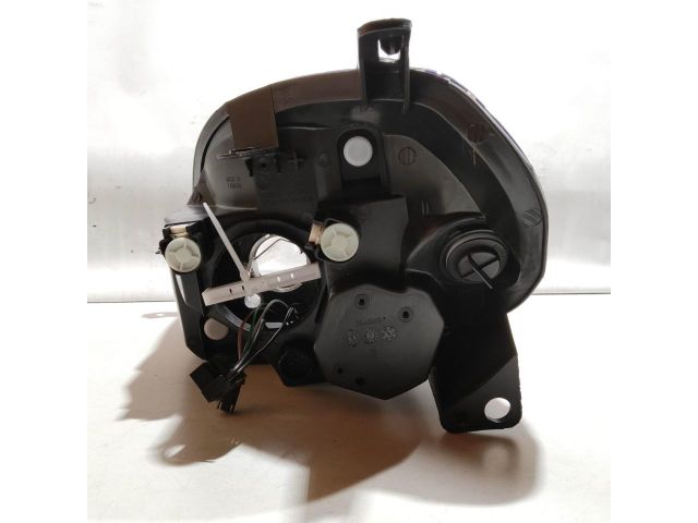 bontott FIAT GRANDE PUNTO Jobb Fényszóró