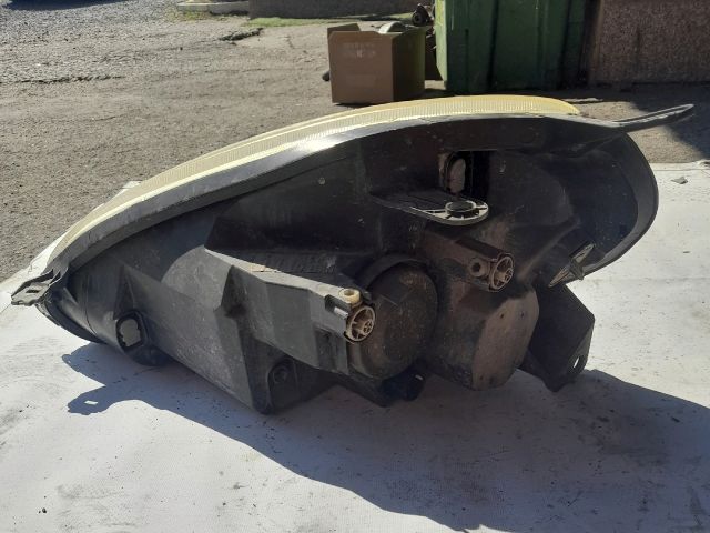 bontott FIAT GRANDE PUNTO Jobb Fényszóró