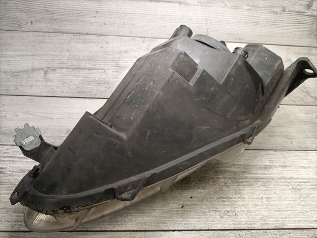 bontott FIAT GRANDE PUNTO Jobb Fényszóró