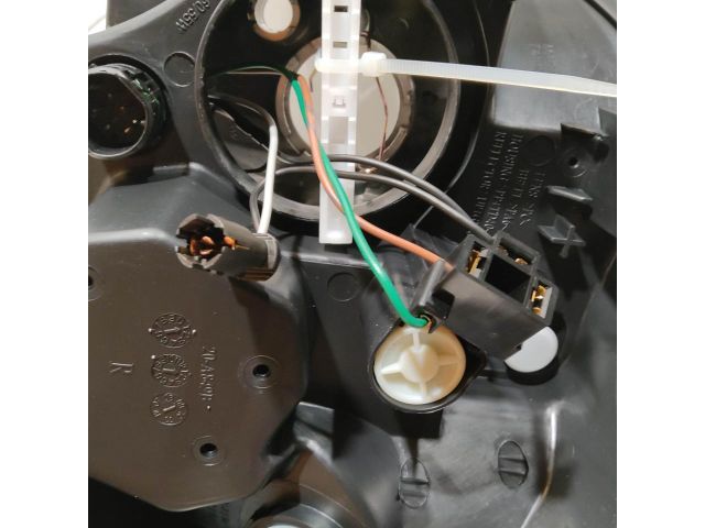 bontott FIAT GRANDE PUNTO Jobb Fényszóró