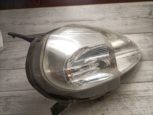 bontott FIAT GRANDE PUNTO Jobb Fényszóró