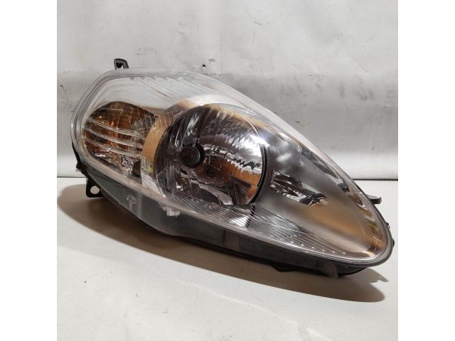 bontott FIAT GRANDE PUNTO Jobb Fényszóró