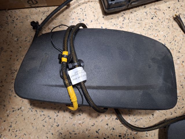 bontott FIAT GRANDE PUNTO Jobb Függönylégzsák és Oldallégzsák