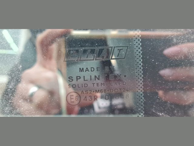 bontott FIAT GRANDE PUNTO Jobb hátsó Ablak
