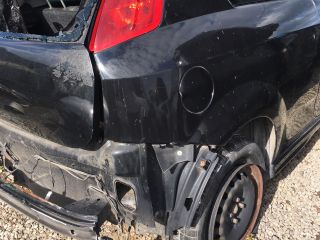 bontott FIAT GRANDE PUNTO Jobb hátsó Ajtó Kárpit